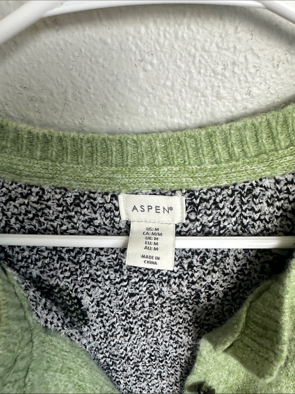 Green Sheep Pattern Button-Up Women's Cardigan - Picture 2 of 4